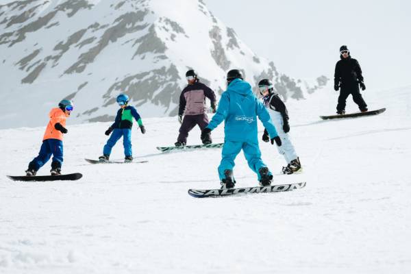 Ski and snowboard lessons at Snow Summit