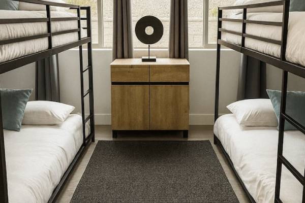 Ski chairlift Snow Summit base area